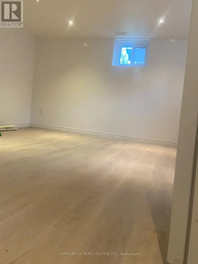 BSMNT - 92 SEPTONNE AVENUE Newmarket (Bristol-London), Ontario in Long Term Rentals in Markham / York Region - Image 10