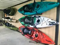 Strider 10' Sit in kayak free paddle removable fishing rodholder