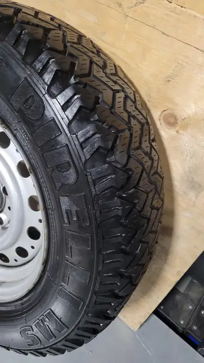 416-837-8854 TEXT ONLY PLEASE for the FAST Response! Pirelli MS WINTER190 205/70r14 Set of 4 Used Pi...