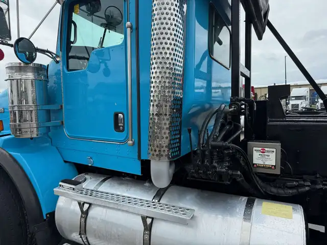 2013 Kenworth T800 Triaxle26FT Roll Off Truck in Heavy Trucks in Oakville / Halton Region - Image 11