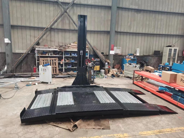 Single post parking lift car hoist 2.7T (SPL27T) in Other Parts & Accessories in Richmond - Image 4