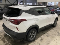 // JAMAIS ACCIDENTÉ! // // UN SEUL PROPRIÉTAIRE //Ce Kia Seltos 2023 version LX MAGS CAMERA RECUL A/... (image 3)
