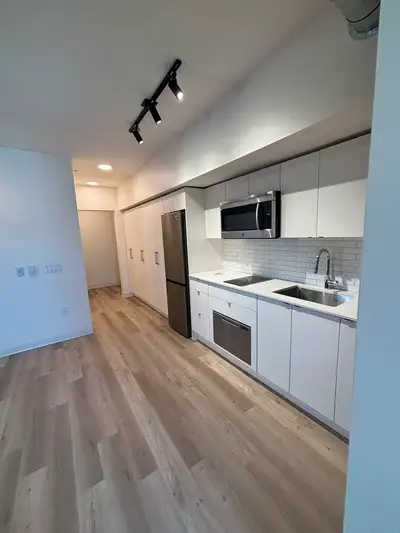 Bachelor Apartment Available Now! Unit 203