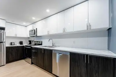2200 Sherobee - 2 Bedroom Deluxe for Rent in Mississauga, View more