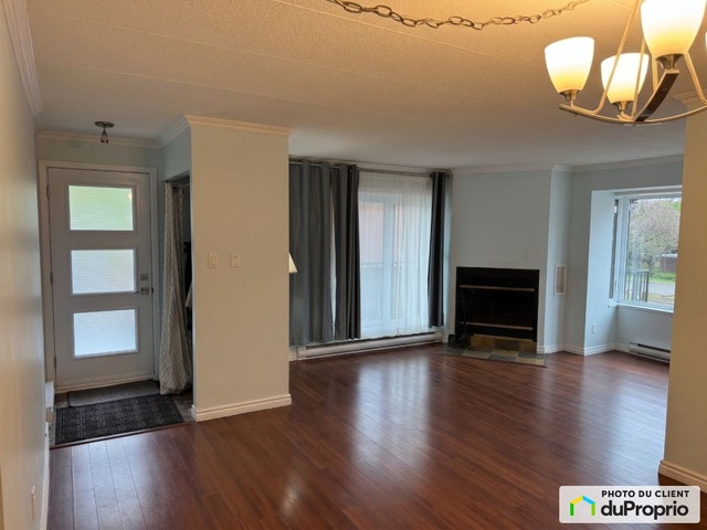 $359,000 - Condominium for sale in Longueuil (Vieux-Longueuil) — photo 3