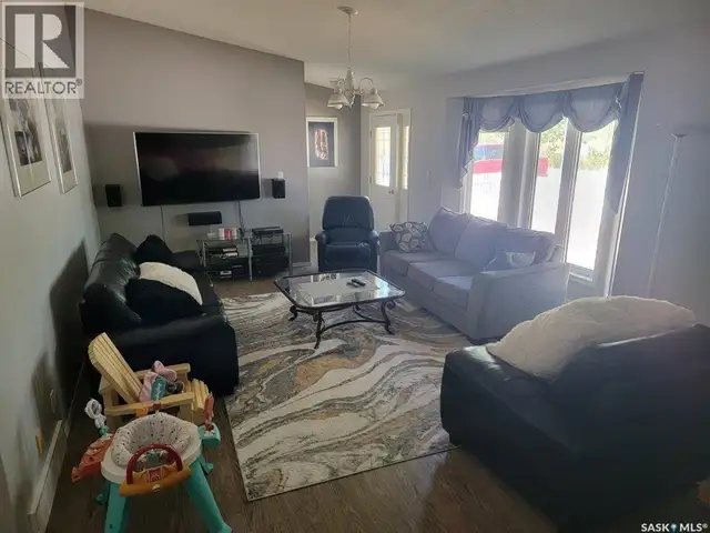 309 Third AVENUE E Pleasant Valley Rm No. 288, Saskatchewan in Houses for Sale in Saskatoon - Image 13