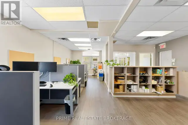 580 WATERLOO STREET London East (East F), Ontario in Commercial & Office Space for Sale in London - Image 15