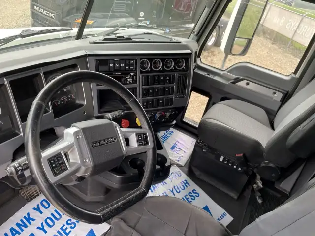 2020 Mack Anthem 64T 70 in Heavy Trucks in Regina - Image 8