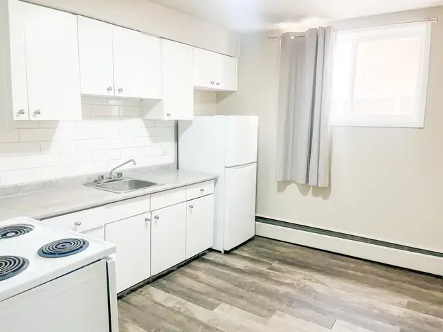 Albert Park Apartment For Rent | Rae 4122 Apartments in Long Term Rentals in Regina - Image 6