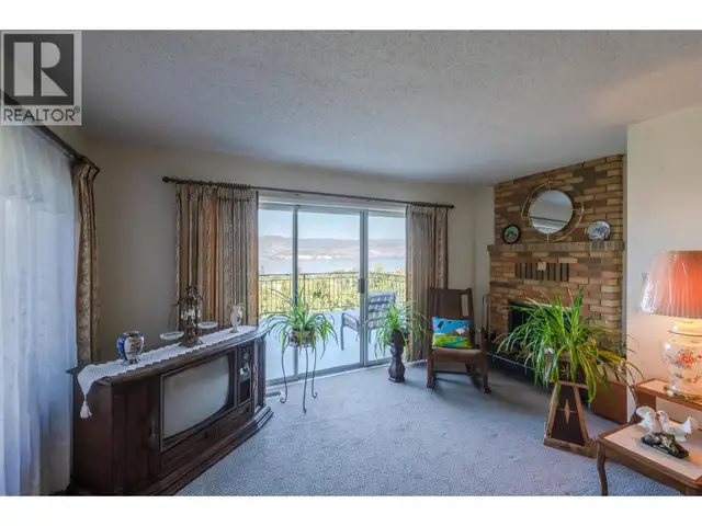 3910 North Naramata Road Naramata, British Columbia in Land for Sale in Penticton - Image 10