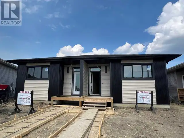 95 Gray Close Sylvan Lake, Alberta62863770414211123