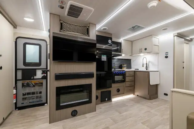 2026 Forest River ALTA 3150KBH in Travel Trailers & Campers in Regina - Image 15