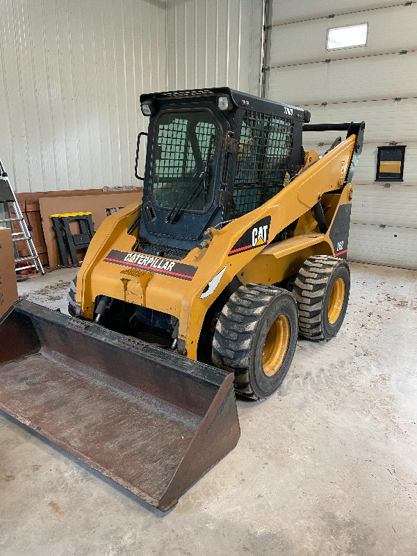 Caterpillar 262 Skid Steer Heavy Equipment Winnipeg Kijiji