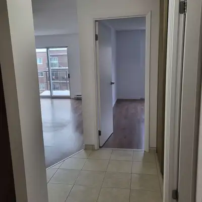 Beau 3 1/2 dans un secteur très tranquille dans le complexe Tours de la Pointe électricité/chauffage...