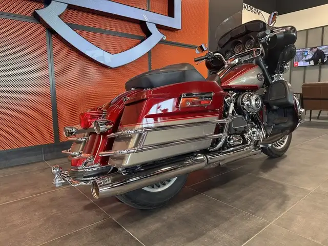 2009 Harley-Davidson Electra Glide Ultra Classic in Street, Cruisers & Choppers in Grande Prairie - Image 12