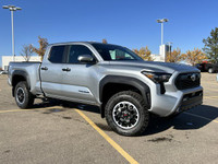 Turbocharged,Tow Hitch,Four Wheel Drive,Power Steering,4-Wheel Disc Brakes,Brake Assist,ABS,HD Radio... (image 1)