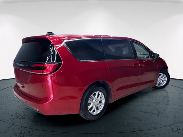 2024 Chrysler Pacifica in Cars & Trucks in Edmonton - Image 2