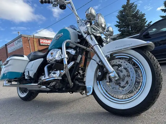 2014 Harley-Davidson Road King ~ FISH TAILS ~ 103CI ~ SPEAKER LI in Sport Touring in City of Toronto - Image 30
