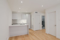 Renovated Akelius one bedroom apartment for rent. Located near Drummond and Sherbrooke in the Downto... (image 2)