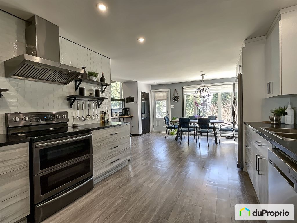 $405,000 - Split Level for sale in Dolbeau-Mistassini — photo 2