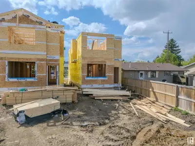 Located in the Pleasantview community, this spacious 5-bedroom, 4-bathroom home offers exceptional l...