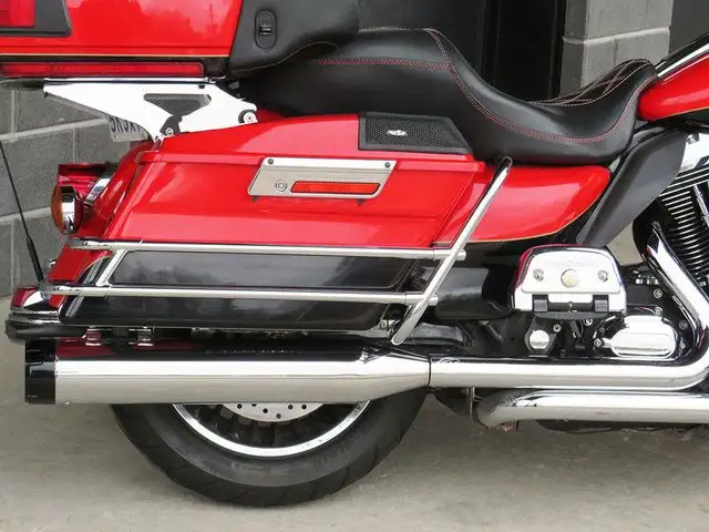 2010 Harley-Davidson Touring FLHTK - Electra Glide Ultra Limited in Sport Touring in Cambridge - Image 10