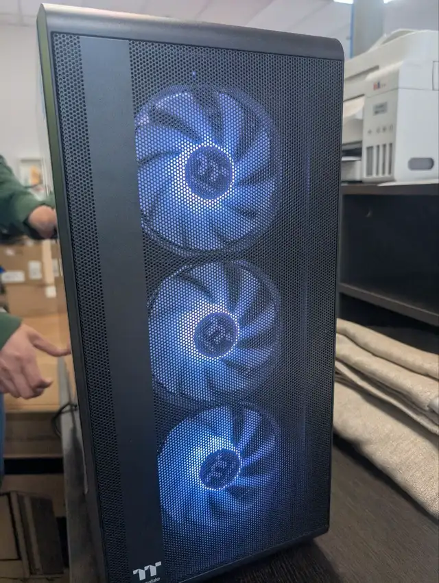 NEW CUSTOM MICROATX GAMING & WORKSTATION PC – AMD Ryzen 5 RX5700 in Desktop Computers in Edmonton - Image 5