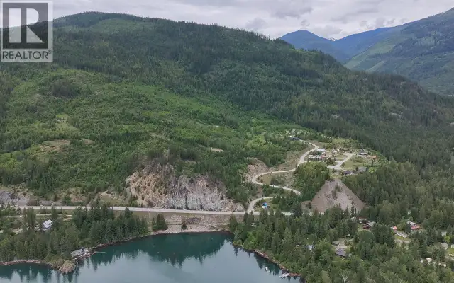 5360 6 Highway Rosebery, British Columbia in Land for Sale in Nelson - Image 9