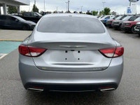 2015 Chrysler 200 AMVIC Licensed (image 3)