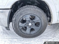 This Ram 1500 has a dependable Regular Unleaded V-6 3.6 L/220 engine powering this Automatic transmi... (image 9)