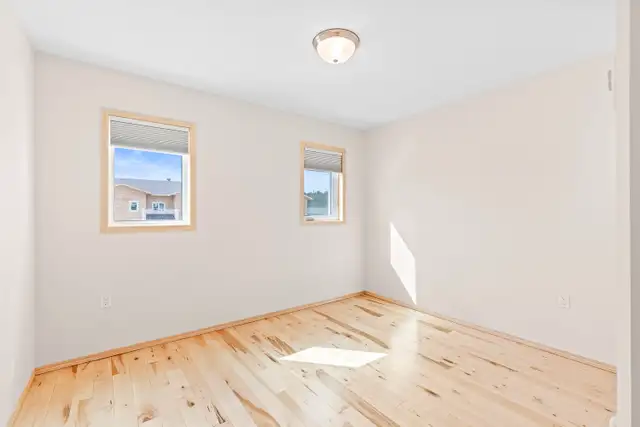 NO CONDO FEES Gorgeous Townhome w Realtor® Tamara Cromarty in Houses for Sale in Whitehorse - Image 28