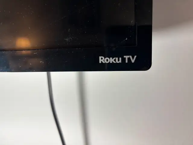 For Sale: 43-Inch Roku LED TV – HDMI | Dolby Audio in TVs in Ottawa - Image 5