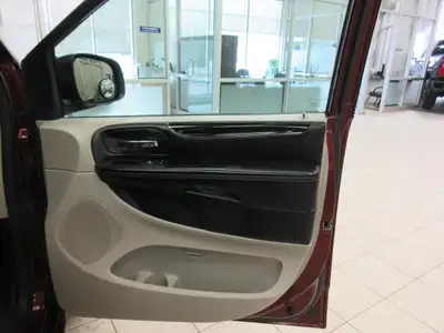 DODGE GRAND CARAVAN 2017 SXT PREMIUM PLUS GPS CAMERA DE RECUL 7 , View more