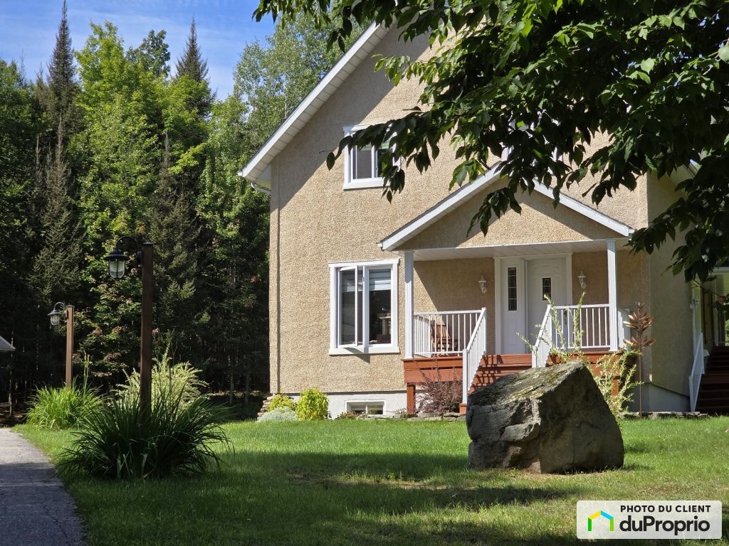 $734,500 - 2 Storey for sale in Riviere-Rouge — photo 1