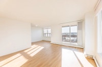 Amenities: Fitness Centre • Heated Parking • Social Room • Quiet Building • Heat & Water Included Su... (image 1)