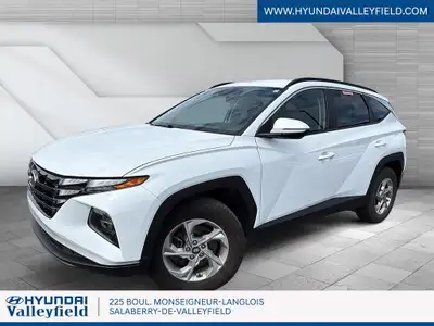 See Dealer Website for Details. ... Engine: Moteur à 4 cylindres 2.5L L/100Km City: 10.0 L/100Km Hwy...