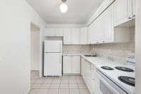 Current Promotions Limited Time Offer | 1 Month FREE on a 13 Month Lease!* Limited Time Offer | 1 Mo... (image 4)