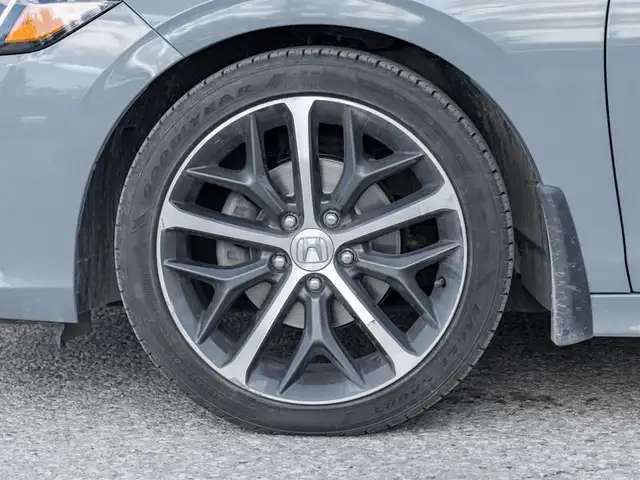 2022 Honda Civic Sedan Touring in Cars & Trucks in Oakville / Halton Region - Image 5