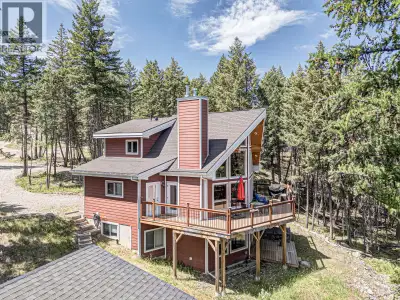 Discover your ideal Lake Koocanusa retreat in the sought-after Osprey Landing community. This turnke...