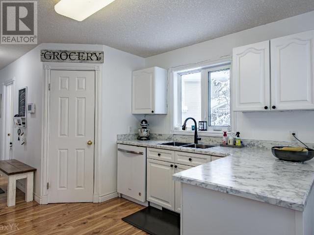 5 FOREMAN COURT Yellowknife, Northwest Territories in Houses for Sale in Yellowknife - Image 3