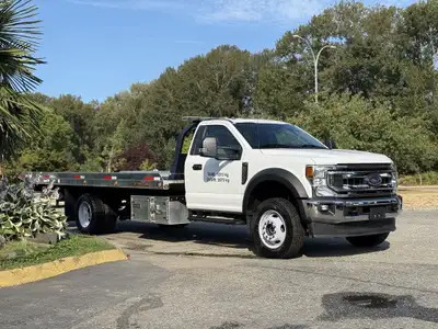 2022 Ford F-600 XLT 4x4 Tow Truck 7.3L V8 Gas 10 Speed Automatic 117hrs Jerr Dan 20 Foot Deck PTO Tr...