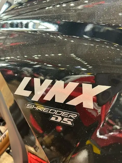 2025 Lynx Shredder DS 3900 850 E-Tec Turbo R 3.0 SHOT in Snowmobiles in St. Albert - Image 5