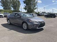 La Lexus ES 350 2018 est une berline de luxe raffinée qui se distingue par son confort exceptionnel,... (image 1)