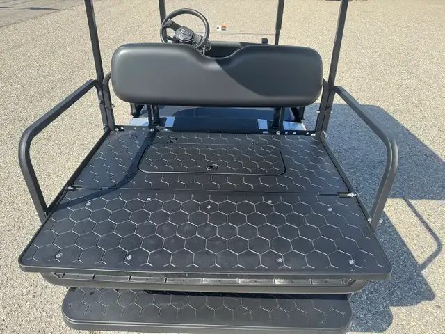 2021 E-Z-GO RXV Elite Lithium-certified factory refurbished used in ATVs in Vernon - Image 16