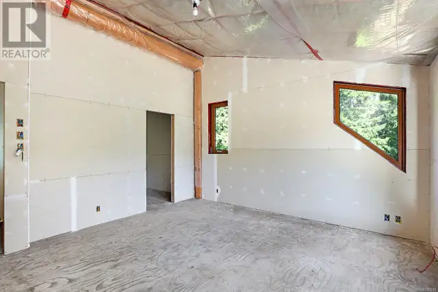1100 Keith Rd Qualicum Beach, British Columbia in Houses for Sale in Parksville / Qualicum Beach - Image 32