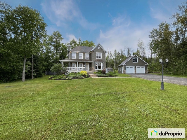 $895,000 - 2 Storey for sale in Sherbrooke (St-Élie-d'Orford) — photo 1