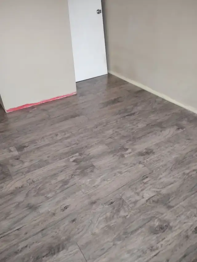 Flooring install. Only 1.50/ft65198306465409123