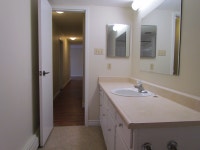 SPACIOUS 3 BEDROOM + 1.5 BATHROOM APARTMENT FOR RENT IN BRADFORD! SELECT APARTMENTS FULLY RENOVATED... (image 7)