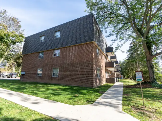 Tillsonburg Studio Apartment for Rent: in Long Term Rentals in Norfolk County - Image 4