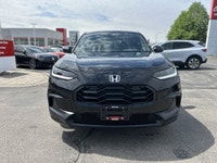 Discover unparalleled versatility and sophisticated design in this 2025 Honda HR-V Sport, presented... (image 1)